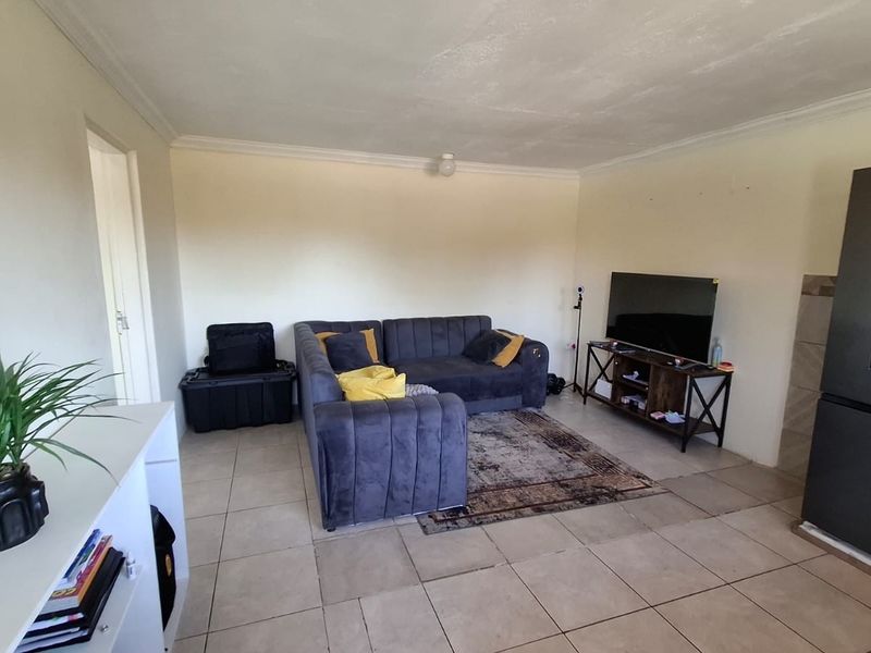 Apartment To Rent in President Park, Midrand - Photo 1