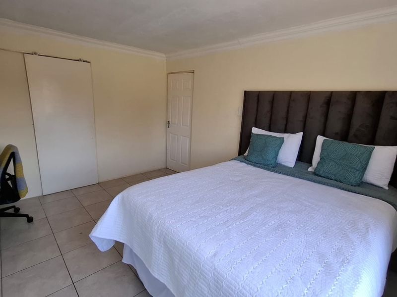 Apartment To Rent in President Park, Midrand - Photo 5