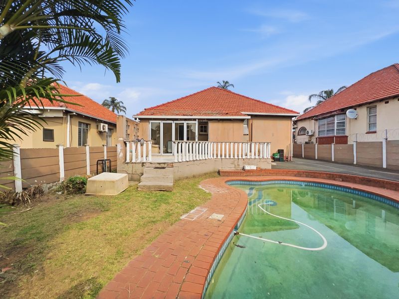 5-bed, 3.5 Bath House For Sale in Umbilo, Durban. Great Investment Property - Photo 5