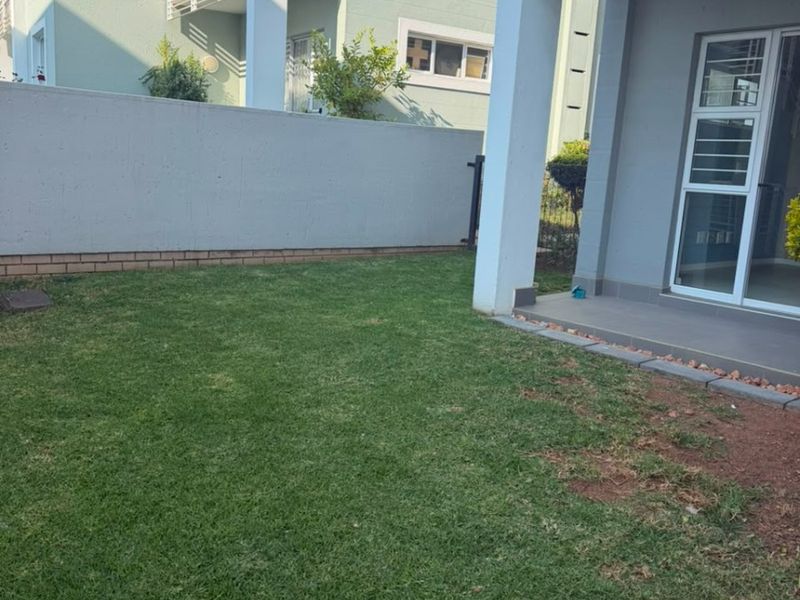 One ( 1) Bedroom Ground Floor Apartment for Rental - Photo 7