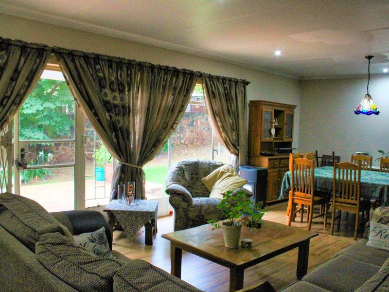 House For Sale in Garsfontein, Pretoria - Photo 8