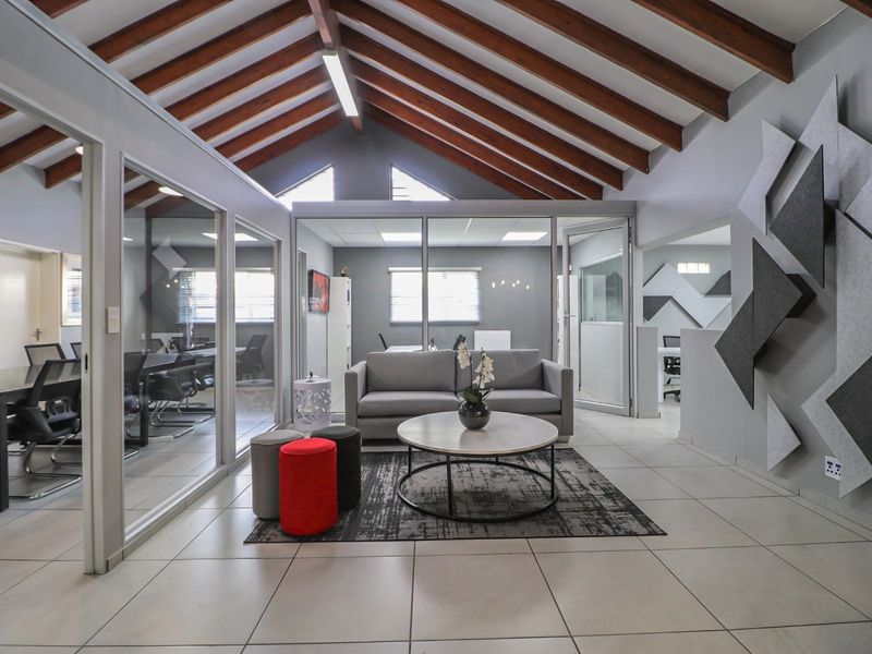 Up-Market Furnished Office Space In Prime Parkmore Position - Photo 10