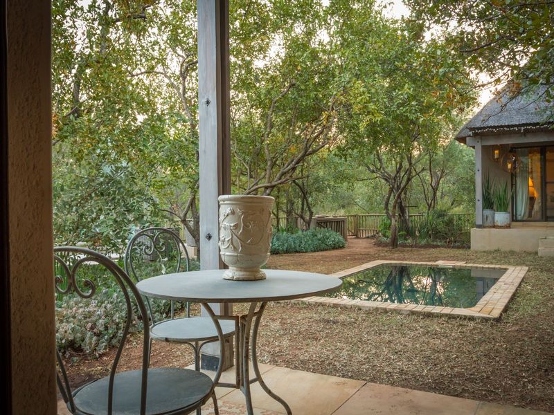Furnished Lodge-style home to rent in Wildlife Estate - Photo 6