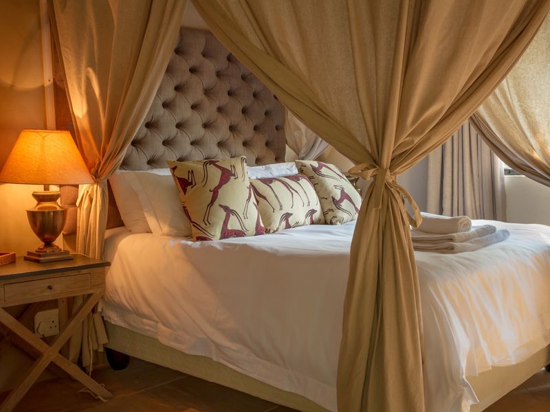 Furnished Lodge-style home to rent in Wildlife Estate - Photo 10