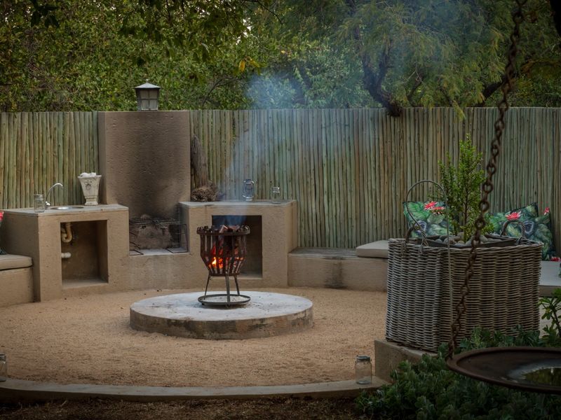 Furnished Lodge-style home to rent in Wildlife Estate - Photo 9