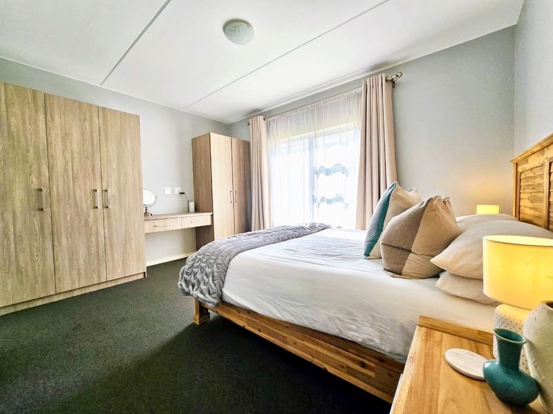 Apartment For Sale in Blue Hills, Midrand - Photo 2