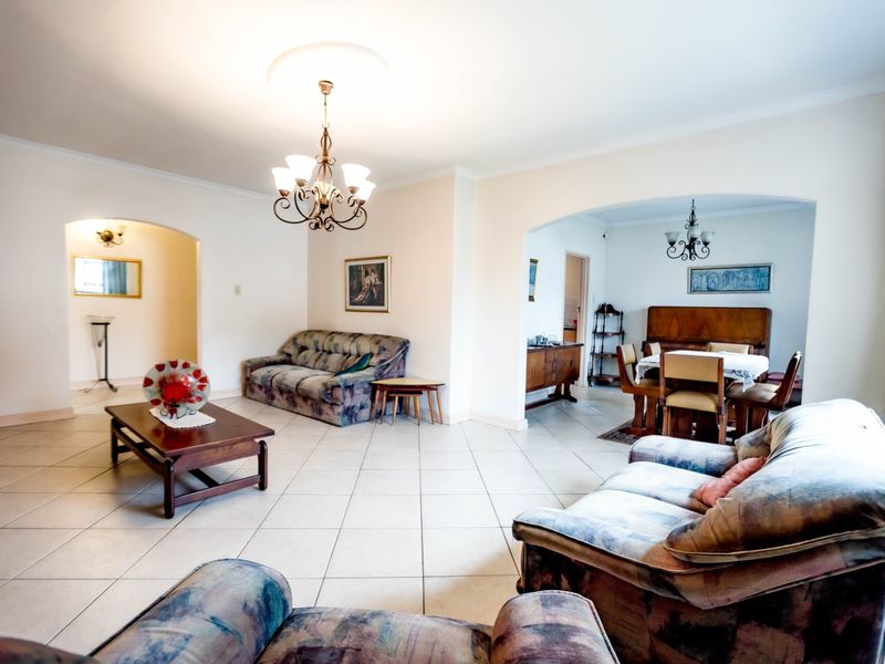 3 Bedroom House Family Home for Sale in Vasco Estate Goodwood - Photo 7