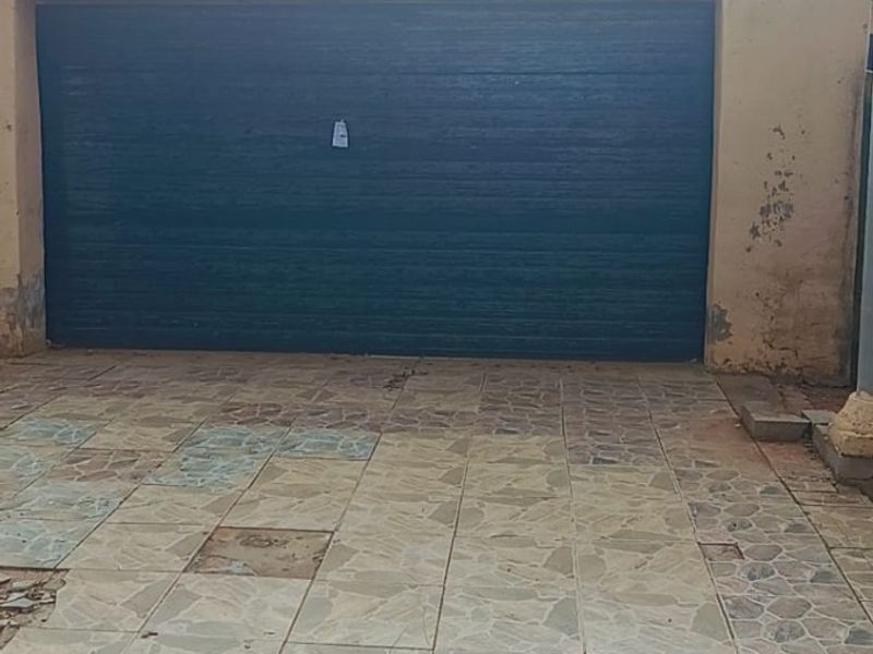 Fabulous Family House For Sale in The Orchards, Akasia - Photo 1
