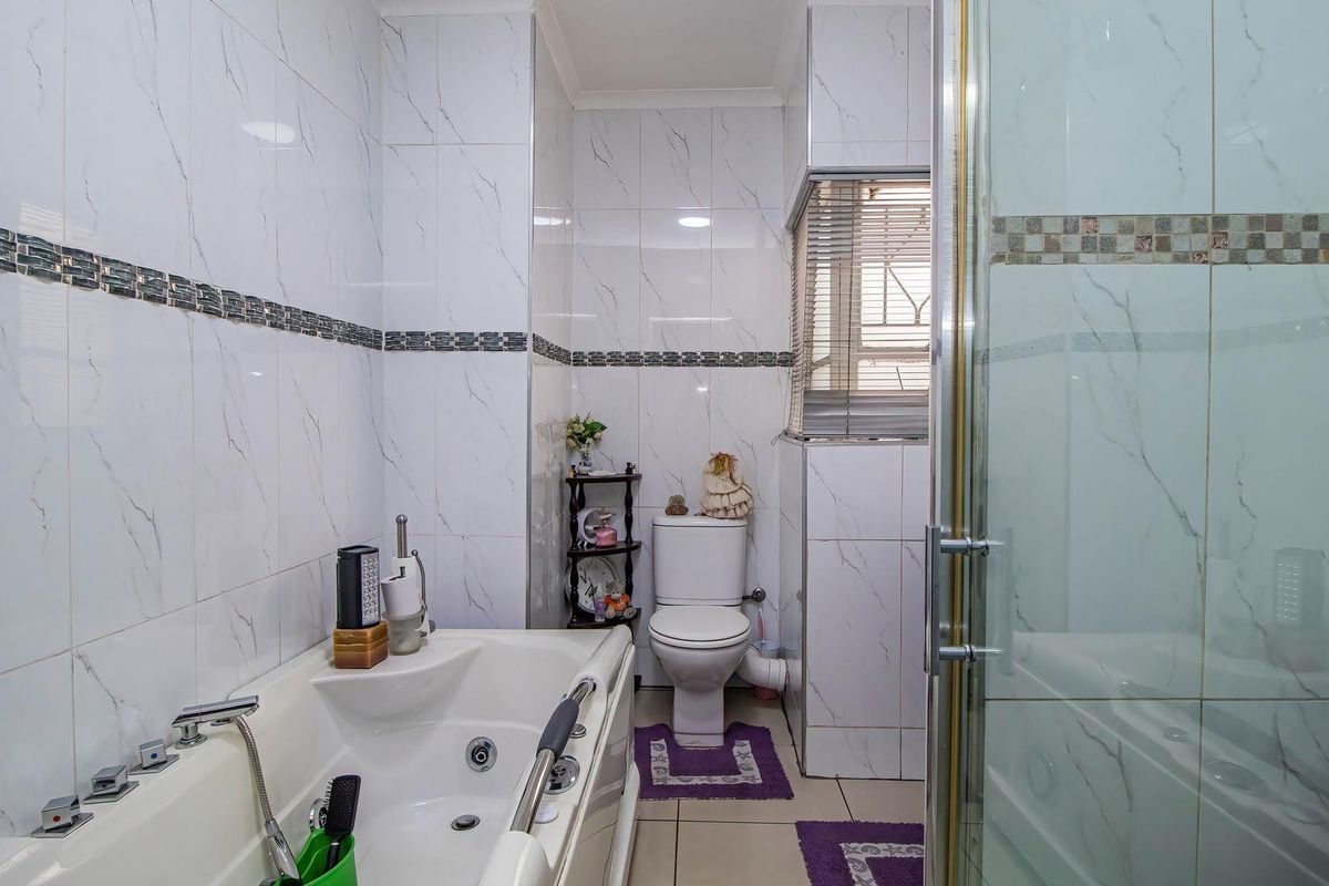 Apartment For Sale in Benoni Central, Benoni - Photo 5