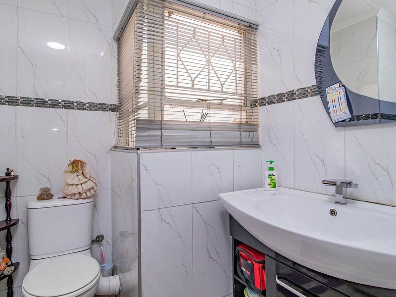 Apartment For Sale in Benoni Central, Benoni - Photo 6