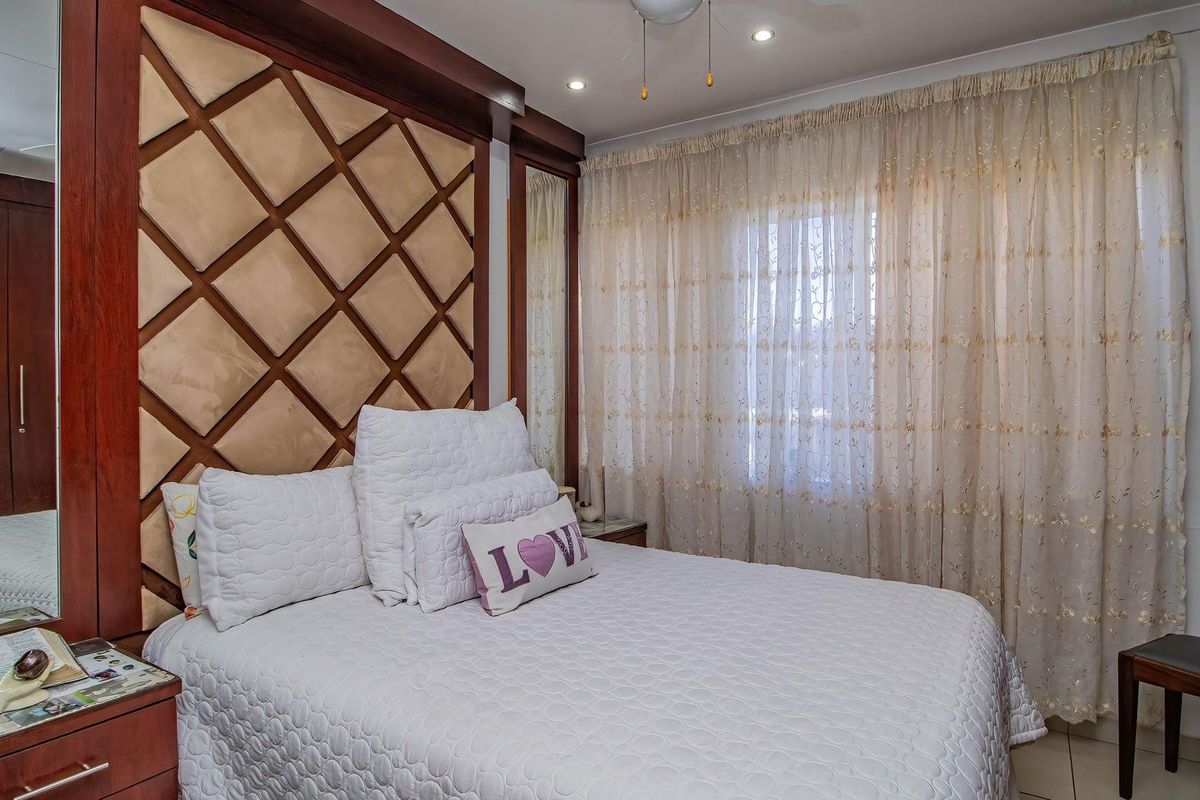 Apartment For Sale in Benoni Central, Benoni - Photo 2