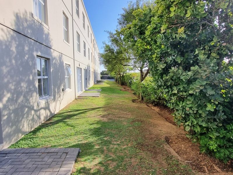 2 bed ground floor apartment avail 1 July or 1 August - Melkbos - Photo 9