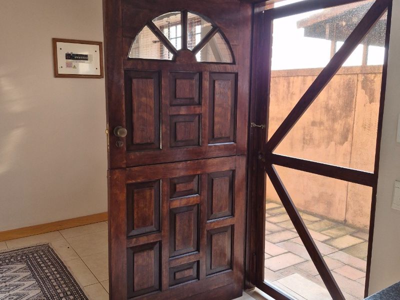 Flat to Rent Central Hillcrest - Photo 2