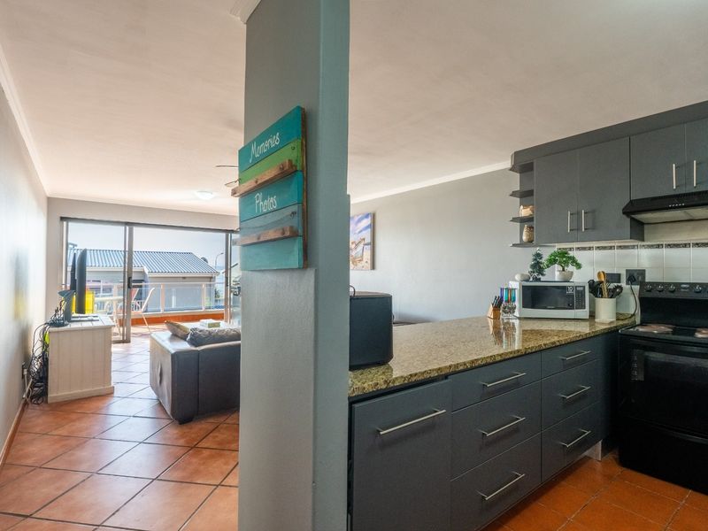 Convenient, Low-Maintenance Coastal Living - Photo 9