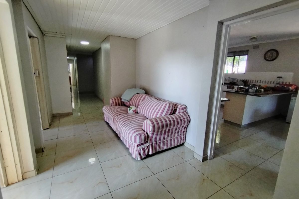 House For Sale in Kildare, Empangeni, KwaZulu Natal - Photo 5