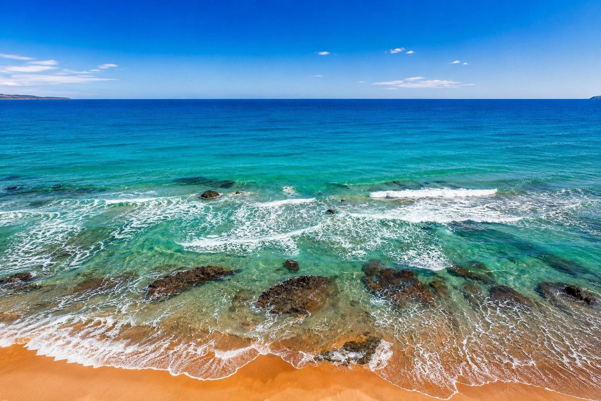 Available 1st Aug 2026!! Luxury Coastal Living in La Mercy - Furnished 3 Bed 3 Bath | 24 Security - Photo 2