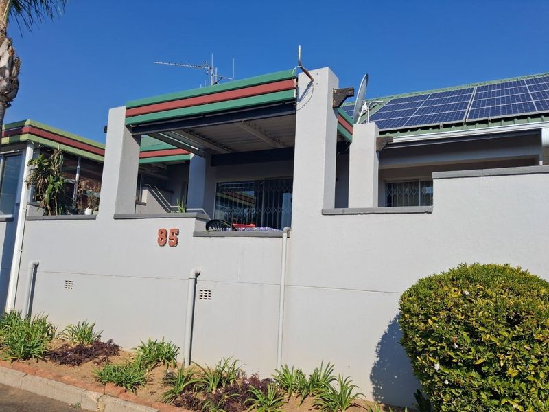 Retirement Townhouse For Sale in Terenure, Kempton Park - Photo 2