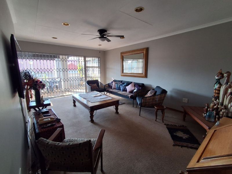 Retirement Townhouse For Sale in Terenure, Kempton Park - Photo 4