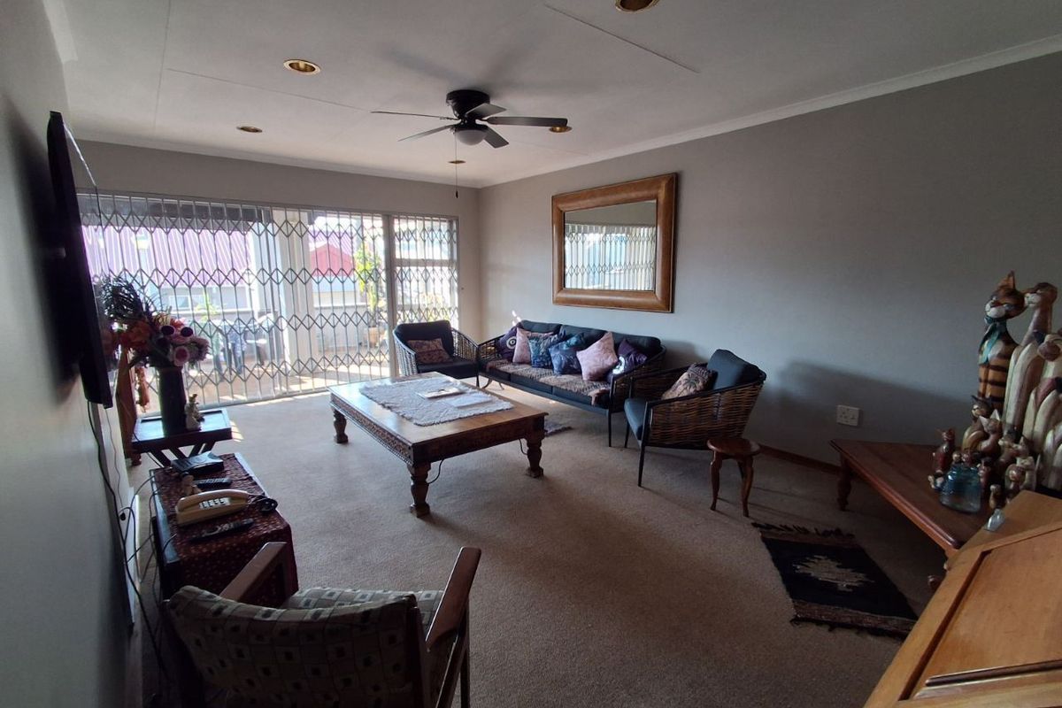 Retirement Townhouse For Sale in Terenure, Kempton Park - Photo 4
