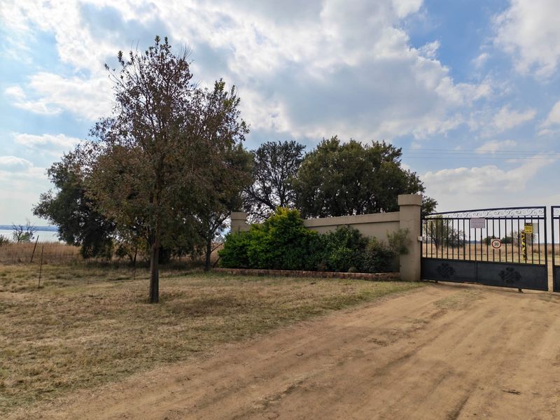Small Holding For Sale in Metsimaholo, Oranjeville - Photo 3