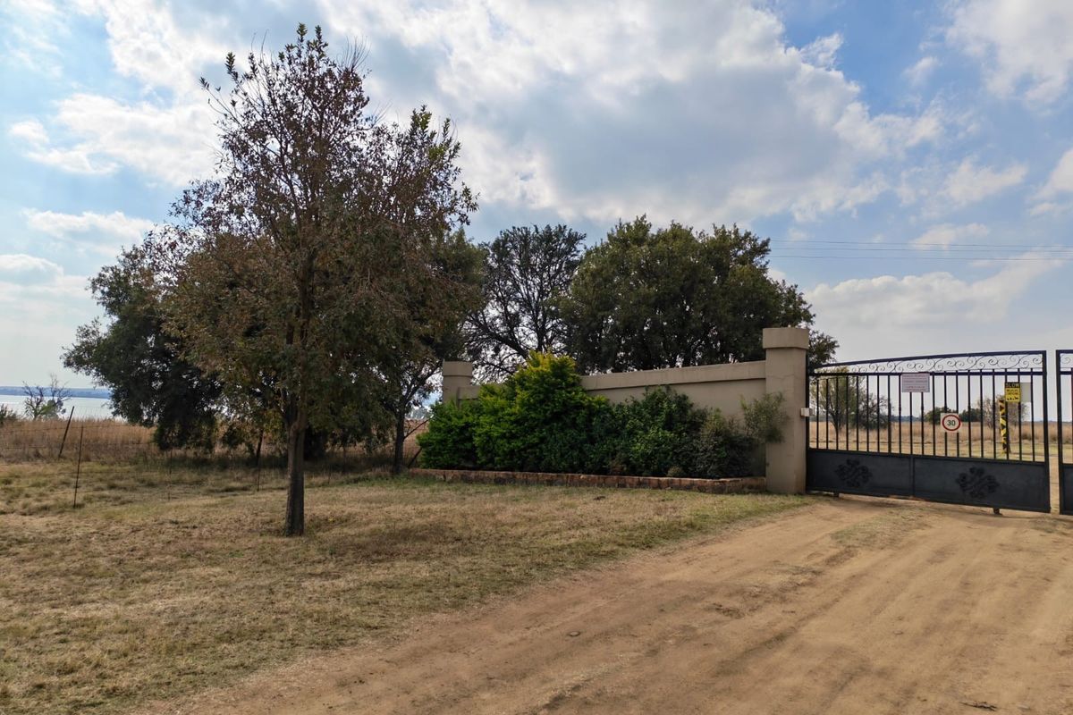 Small Holding For Sale in Metsimaholo, Oranjeville - Photo 3