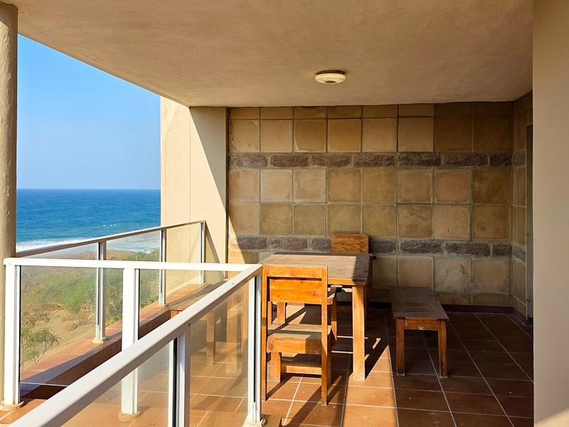 3 Bedroom Beach Bliss, Amazing Ocean Views - Photo 2