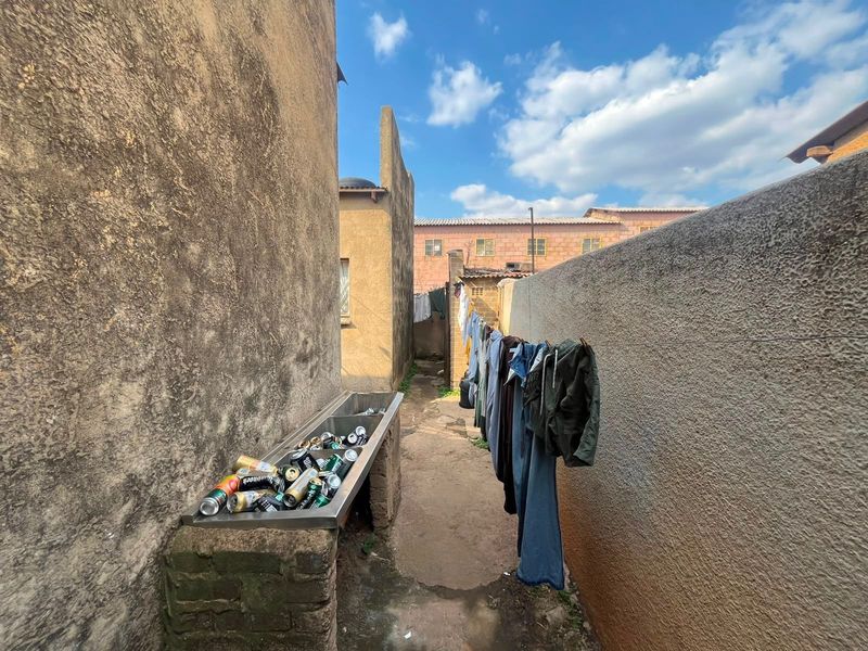Investment Property For Sale in Sethokga, Tembisa - Photo 8