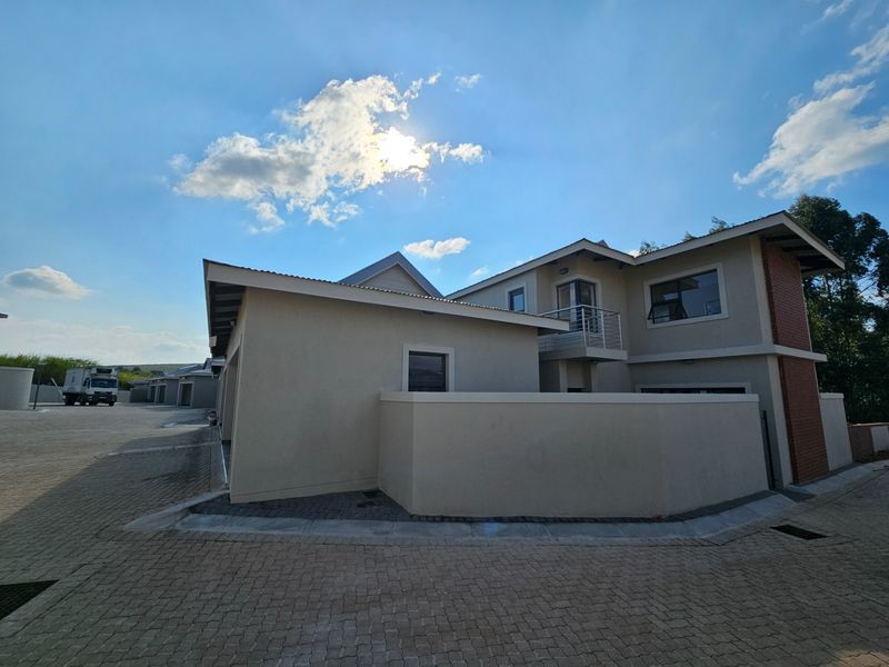 House To Rent in Fairlands Estate White River Mpumalanga - Photo 3