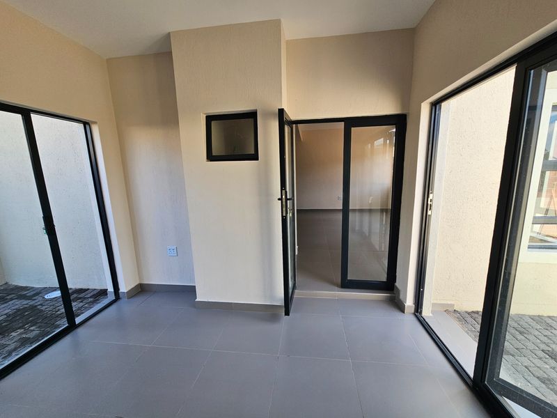 House To Rent in Fairlands Estate White River Mpumalanga - Photo 4