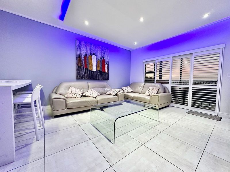 Classic Series 2-Bed, 2-Bath Penthouse Apartment To Rent in The Polofields, Waterfall, Midrand - Photo 1