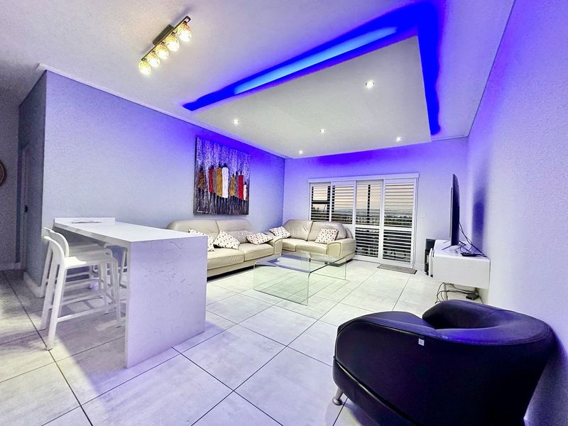 Classic Series 2-Bed, 2-Bath Penthouse Apartment To Rent in The Polofields, Waterfall, Midrand - Photo 5