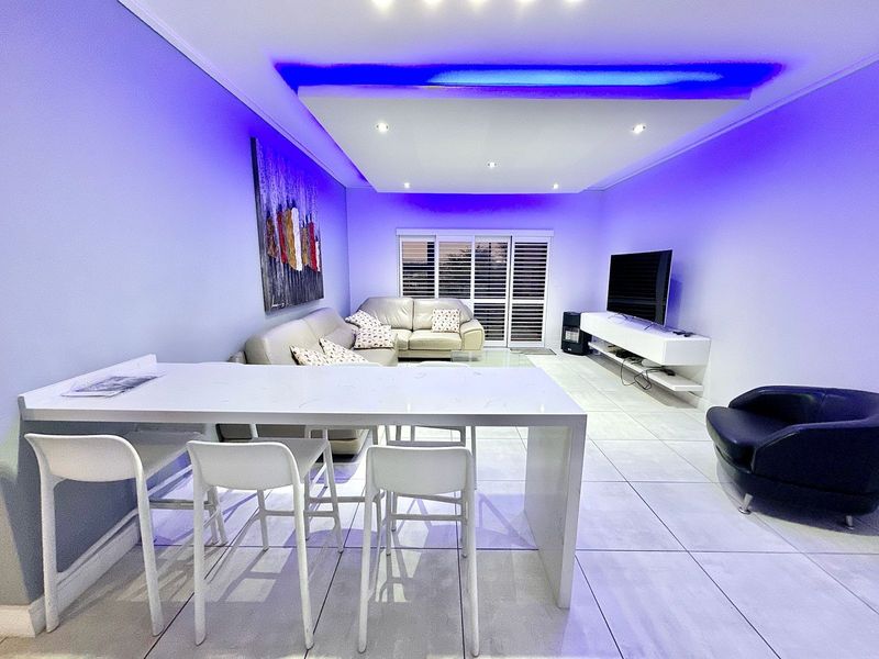 Classic Series 2-Bed, 2-Bath Penthouse Apartment To Rent in The Polofields, Waterfall, Midrand - Photo 8