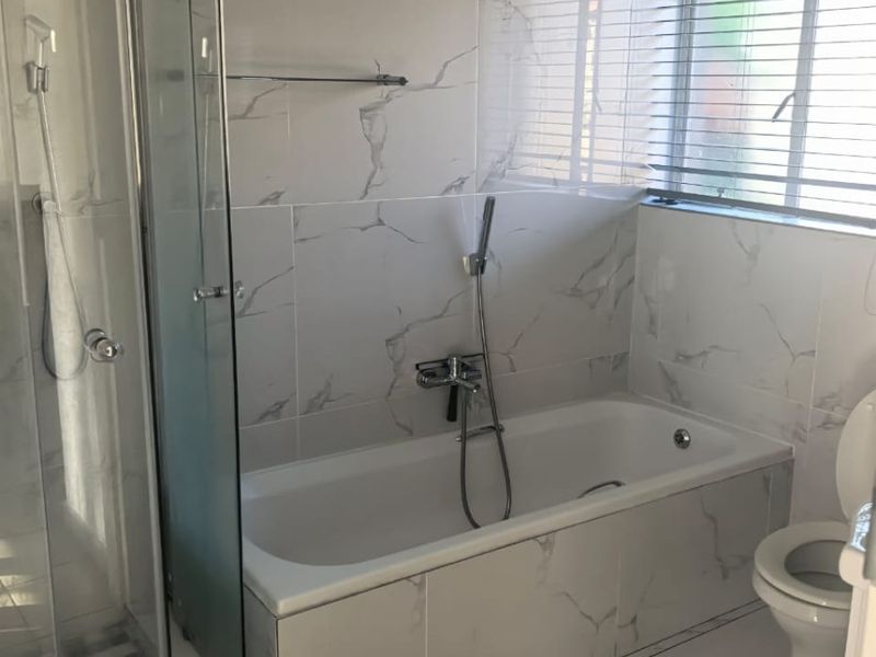 Townhouse To Rent in Eden Glen, Edenvale - Photo 6