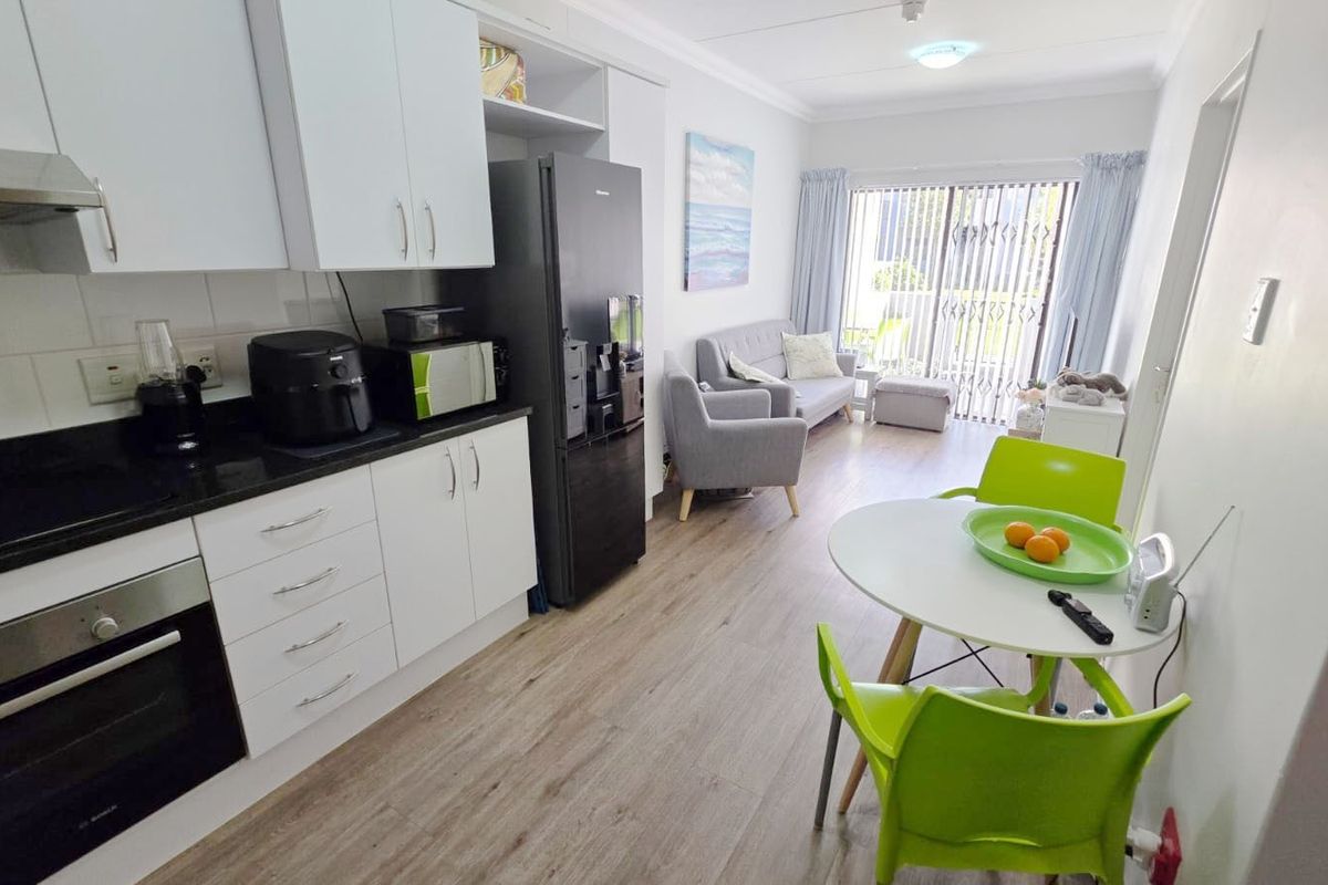 Ground Floor North-Facing Retirement Apartment - Pet Friendl - Photo 5