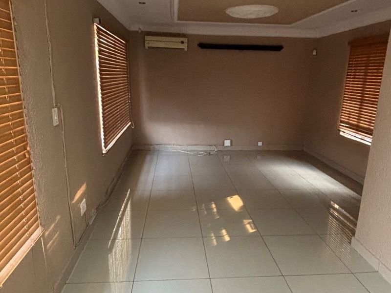 House For Sale in Kamagugu, Nelspruit - Photo 7