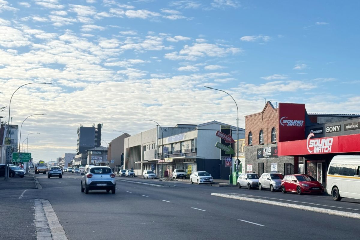 Prime Located Mixed Use Investment Property For Sale in Goodwood, Cape Town - Photo 3