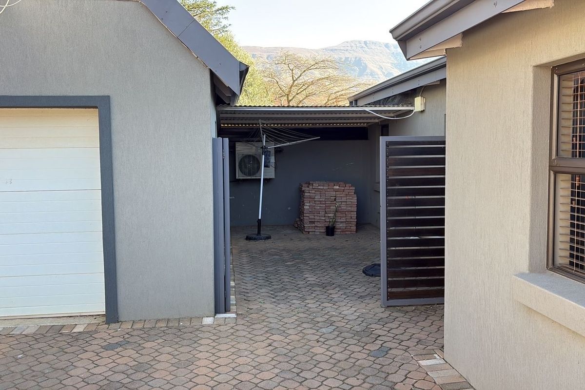 House For Sale in Vulintaba Country Estate, Newcastle, KwaZulu Natal - Photo 5