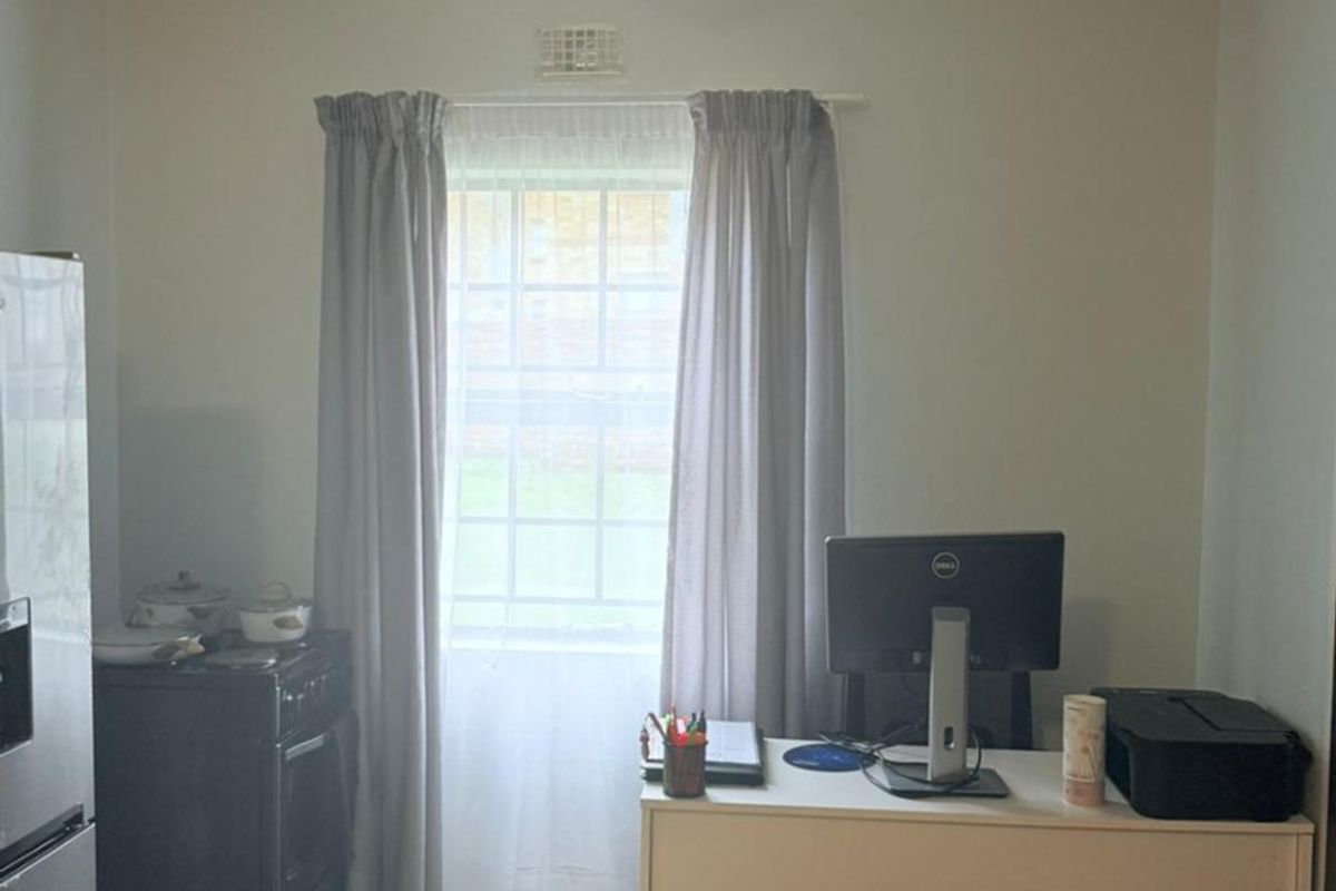Apartment For Sale in Noordwyk, Midrand - Photo 5
