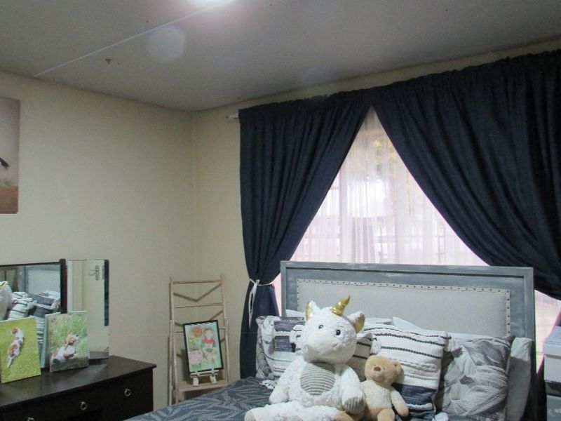 Townhouse For Sale in Bester, Bronkhorstspruit - Photo 8