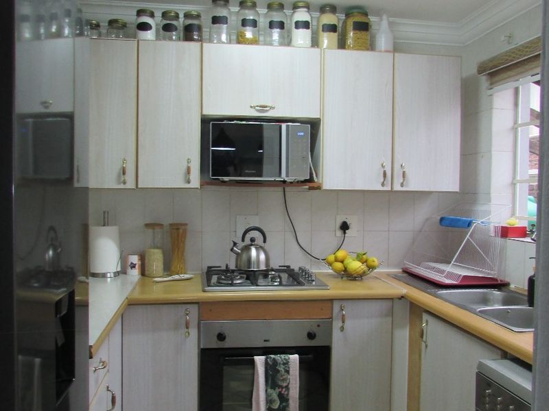 Townhouse For Sale in Bester, Bronkhorstspruit - Photo 4