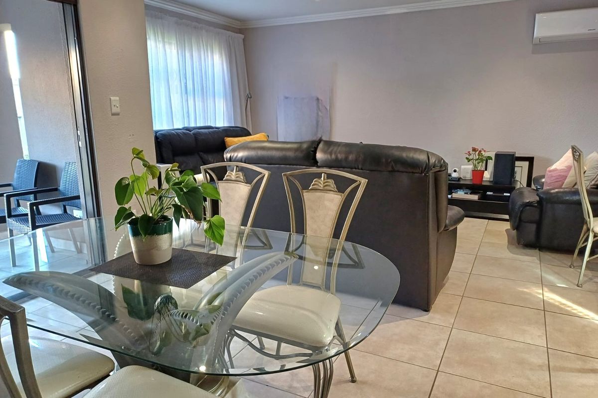3 Bedroom Townhouse to Rent in Amorosa - Photo 5