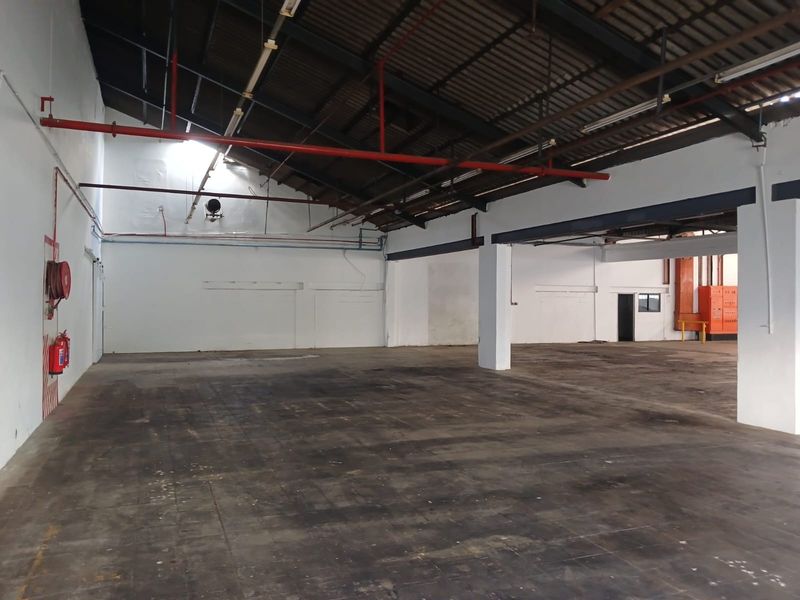 998m2 Industrial Warehouse to Rent in Dal Josafat, Paarl Near the N1 - Photo 9