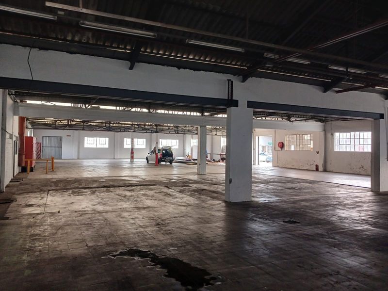 998m2 Industrial Warehouse to Rent in Dal Josafat, Paarl Near the N1 - Photo 2