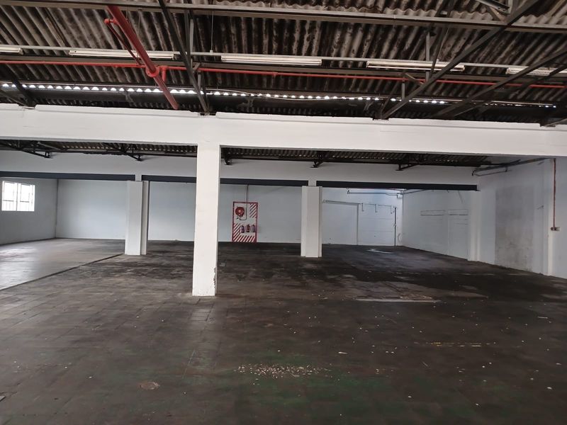998m2 Industrial Warehouse to Rent in Dal Josafat, Paarl Near the N1 - Photo 4