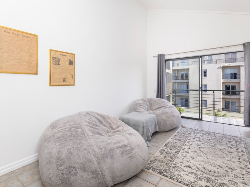 Well Maintained 2 Bedroom Apartment in Tygerfalls - Photo 5