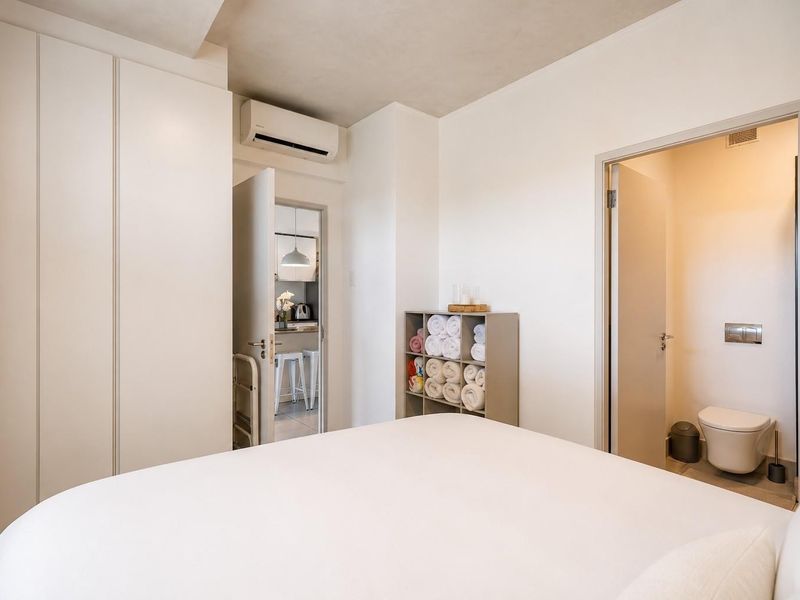 Available Immediately!!! Furnished 2 Beds, 2Baths Ground-Floor Apartment - Photo 9
