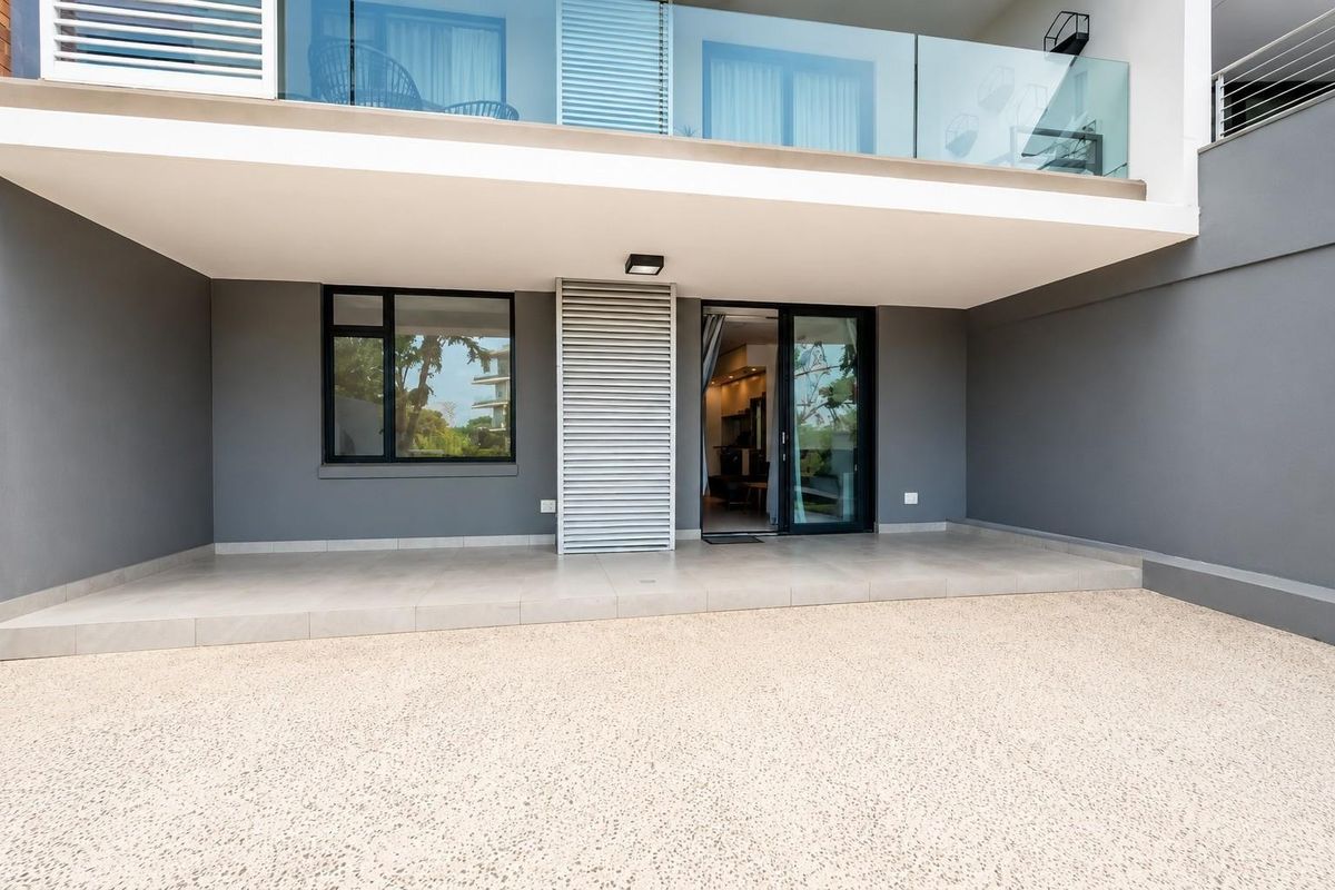 Available Immediately!!! Furnished 2 Beds, 2Baths Ground-Floor Apartment - Photo 2