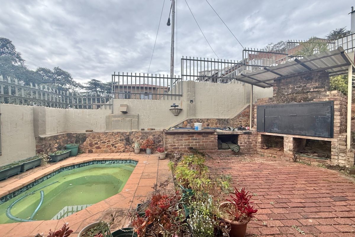 House For Sale in Villieria, Pretoria - Photo 2