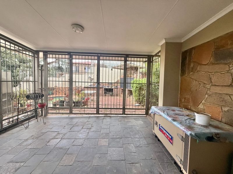 House For Sale in Villieria, Pretoria - Photo 8
