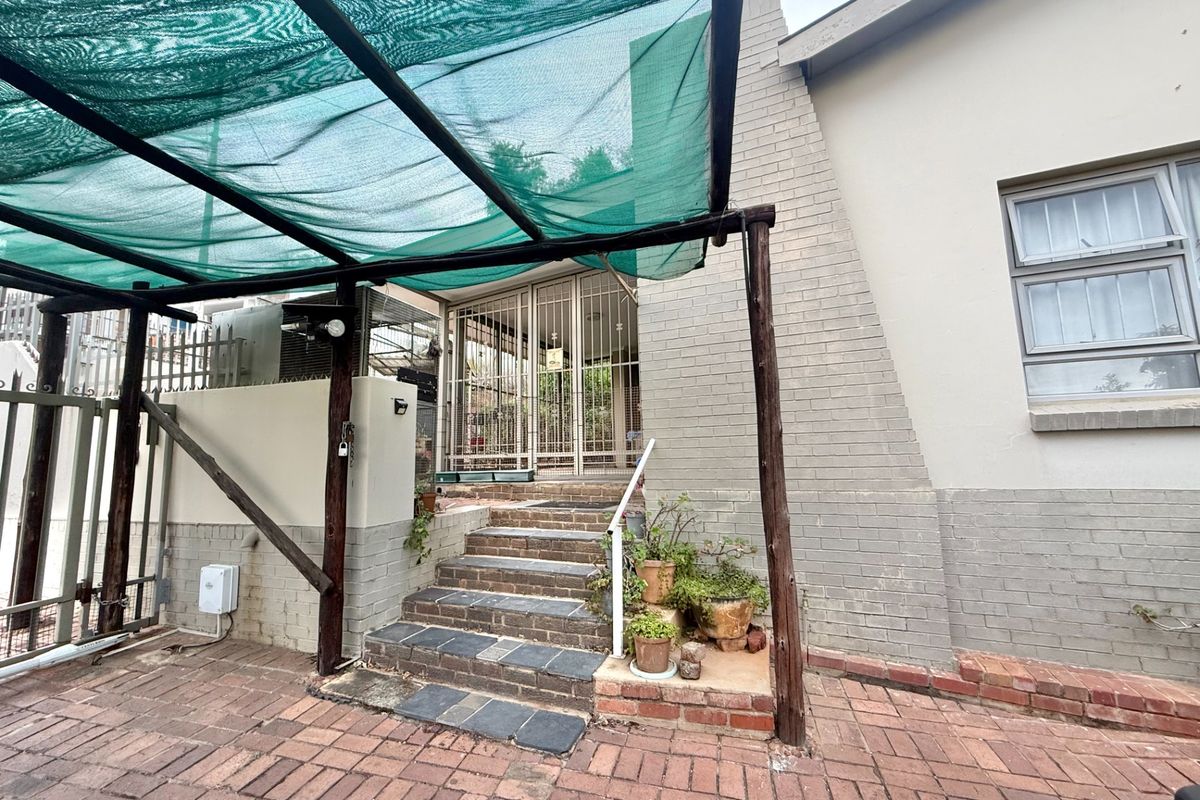 House For Sale in Villieria, Pretoria - Photo 3